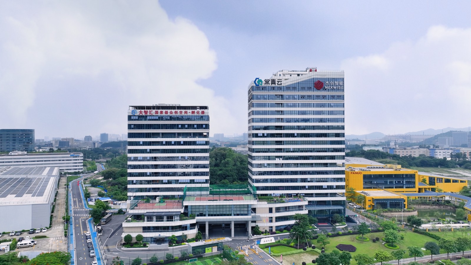 ballbet贝博艾弗森大厦（晴天）